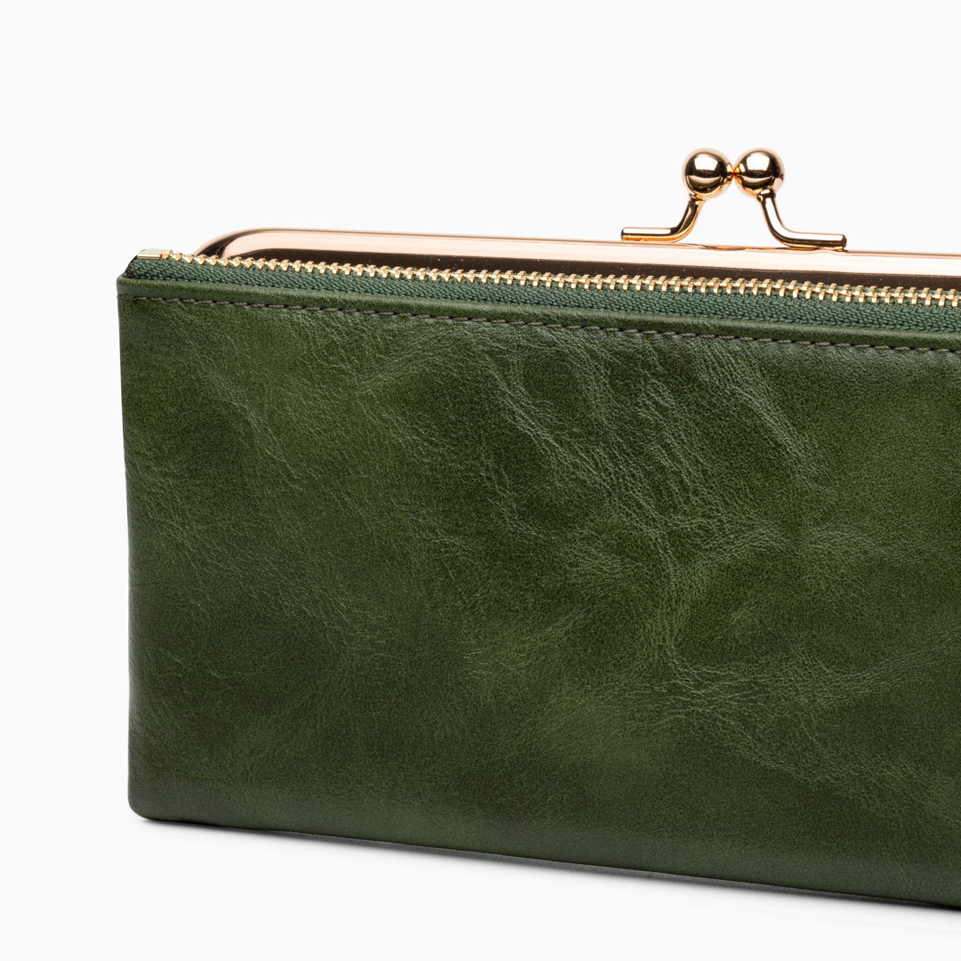 Velvet Noir Kisslock Wallet – FIORENE