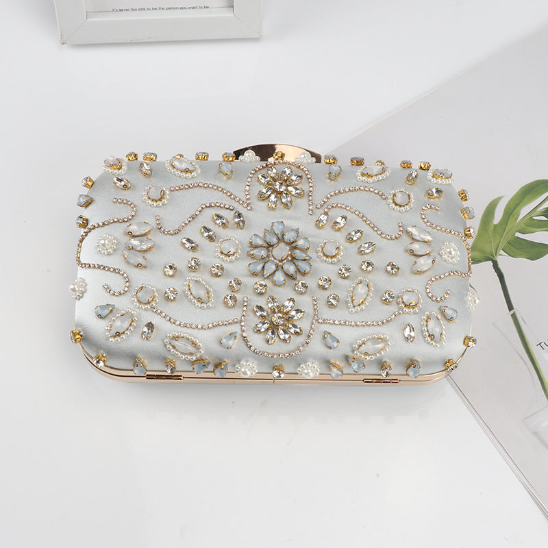 Maristella Embellished Bloom Clutch – FIORENE