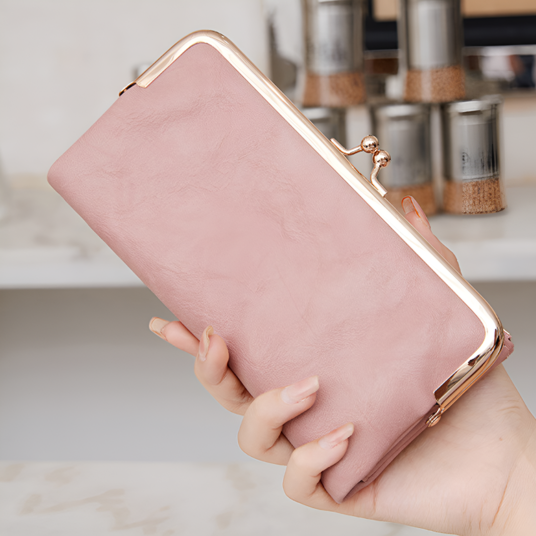 Velvet Noir Kisslock Wallet – FIORENE