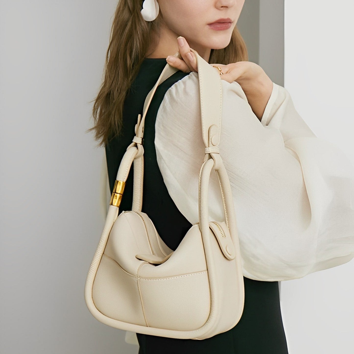 Panelled Leather Shoulder Bag – FIORENE