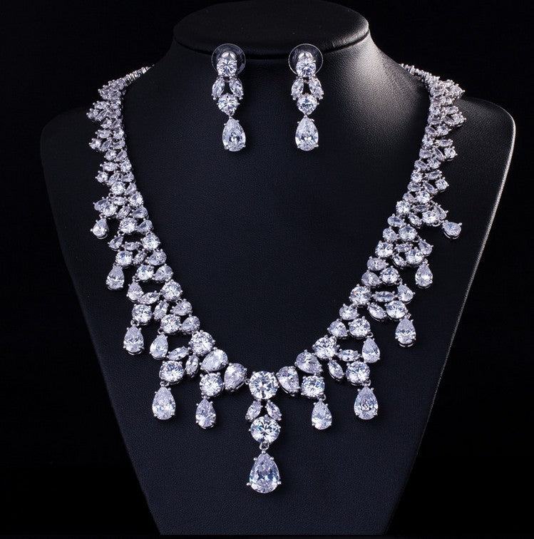 Royal Sapphire Elegance Necklace Set – FIORENE