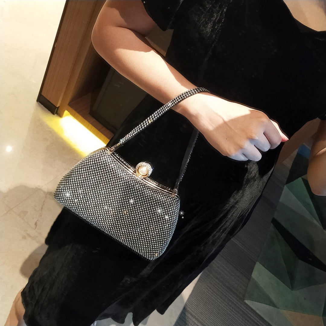 Silver Symphony Pearl Clutch – FIORENE