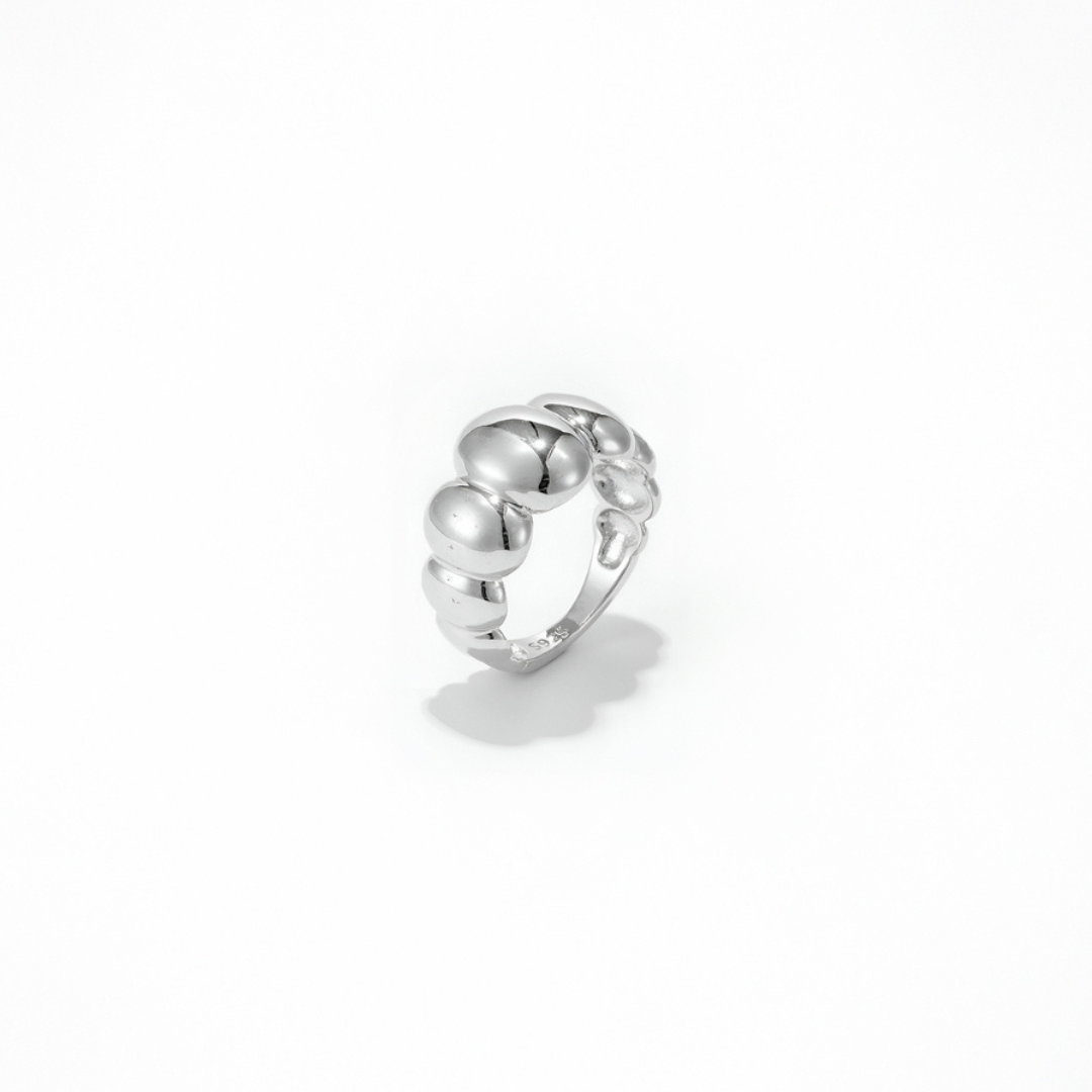 Bold Bubble Dome Ring – FIORENE