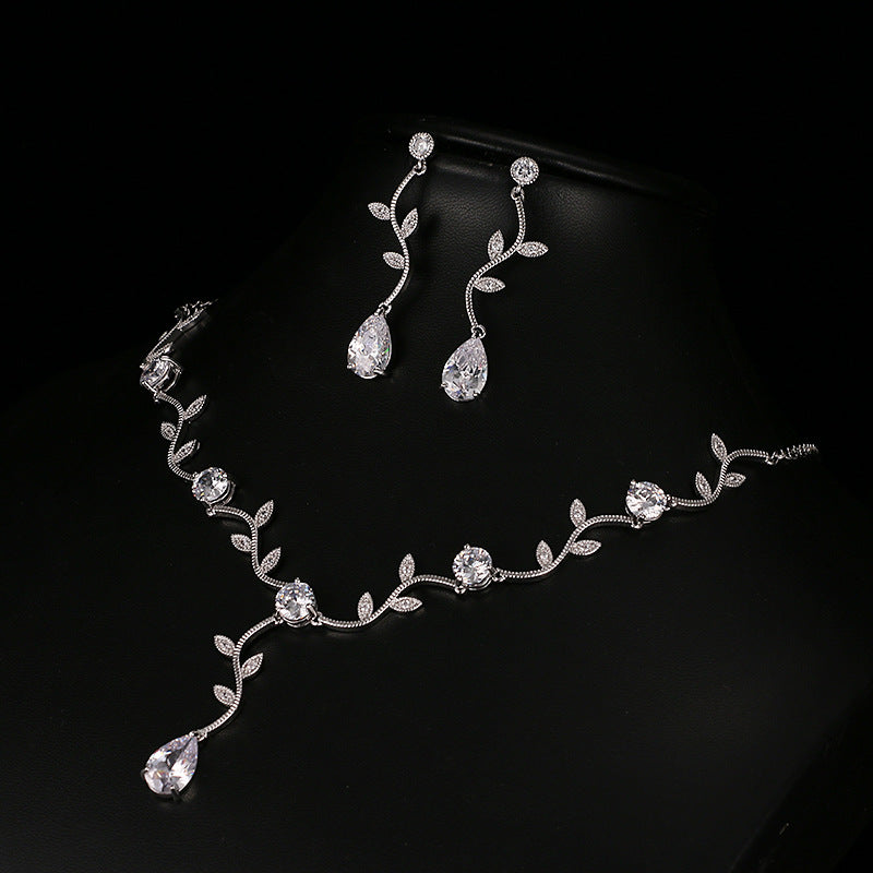 Golden Blossom Necklace Set – FIORENE