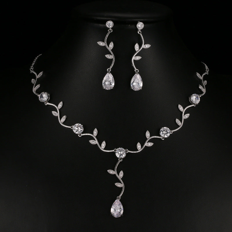 Golden Blossom Necklace Set – FIORENE