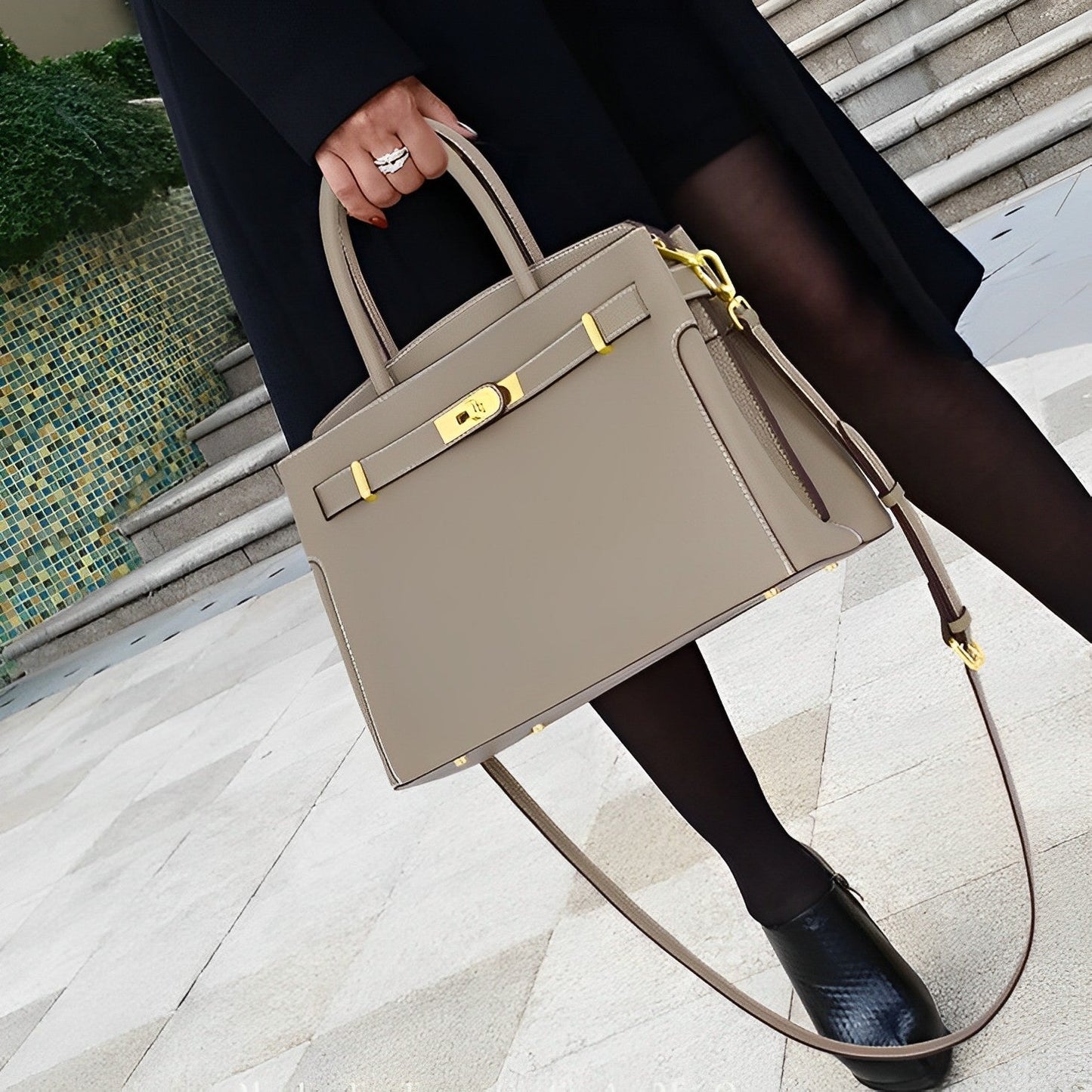 Serena Lock Structured Tote Bag – FIORENE