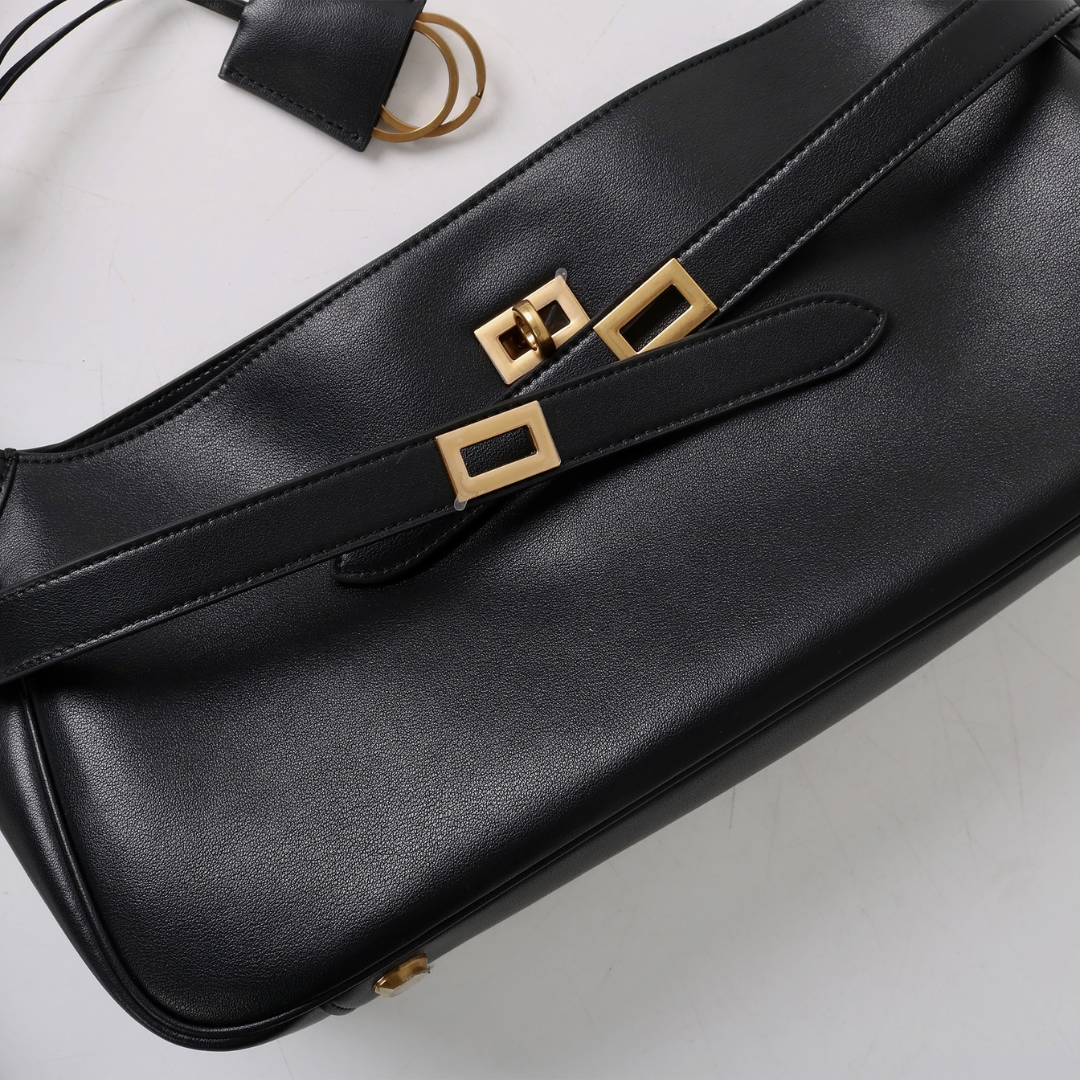 Midnight Belted Shoulder Bag – FIORENE
