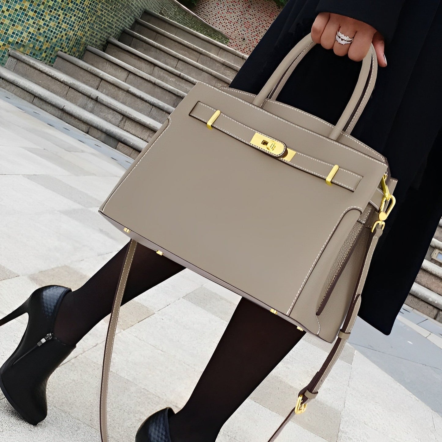 Serena Lock Structured Tote Bag – FIORENE