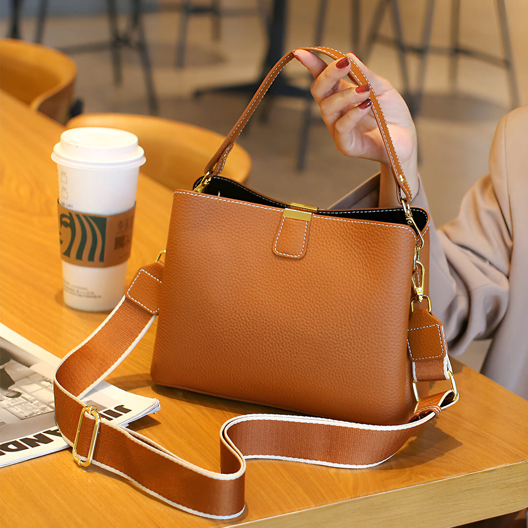 Classic Noir Shoulder Bag – FIORENE