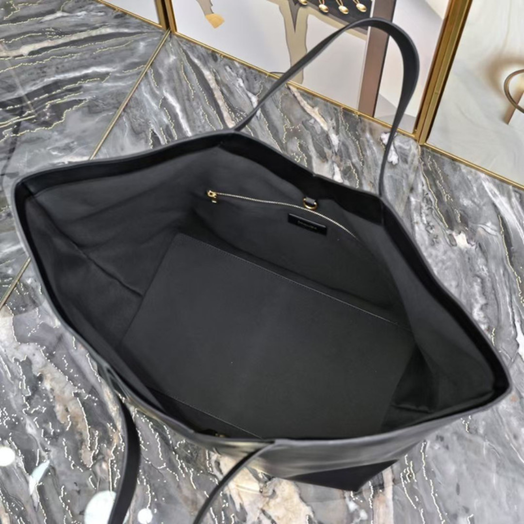 V-Cut Sleek Leather Tote Bag – FIORENE