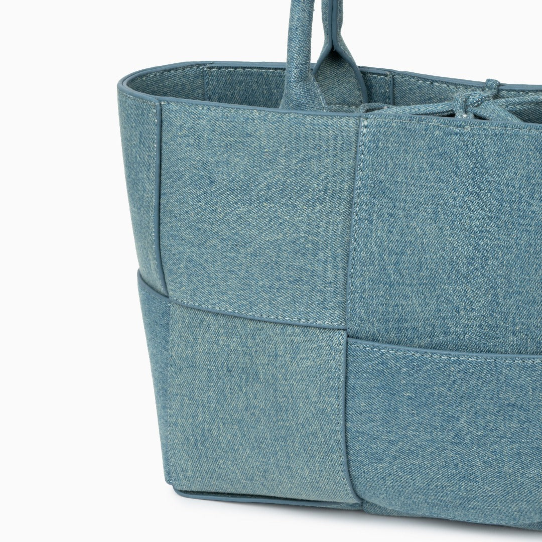 Azure Woven Denim Tote Bag – FIORENE