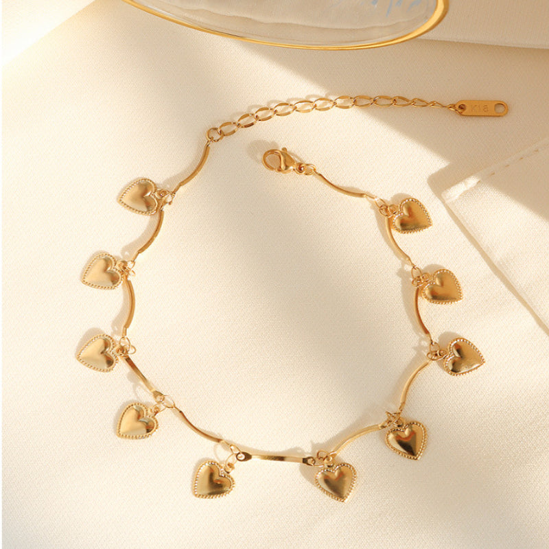 Isla Golden Heart Anklet – FIORENE