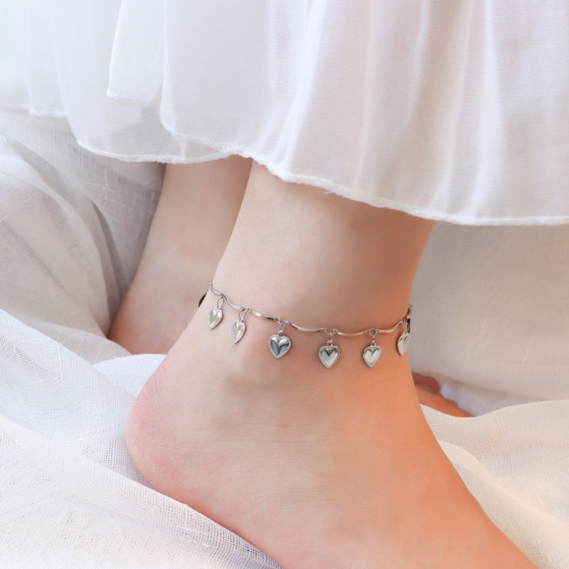 Isla Golden Heart Anklet – FIORENE
