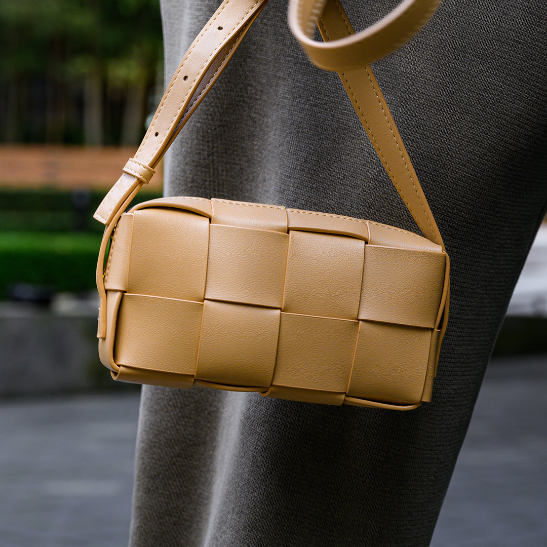 Latte Grid Mini Shoulder Bag – FIORENE