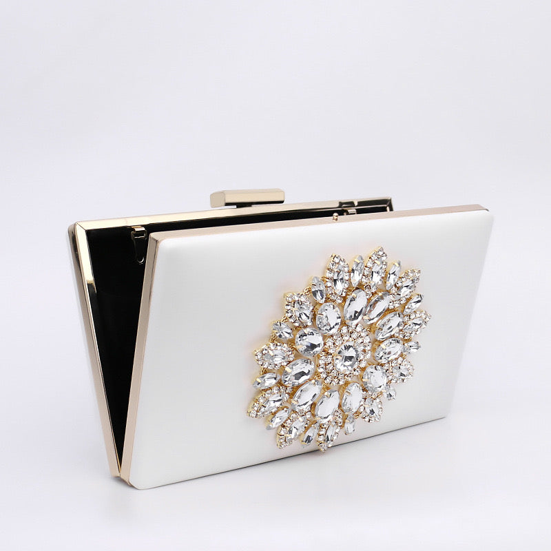 Clara Radiance Crystal Clutch – FIORENE