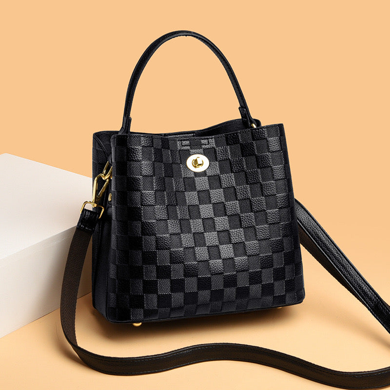 Éloïse Checkered Shoulder Bag – FIORENE