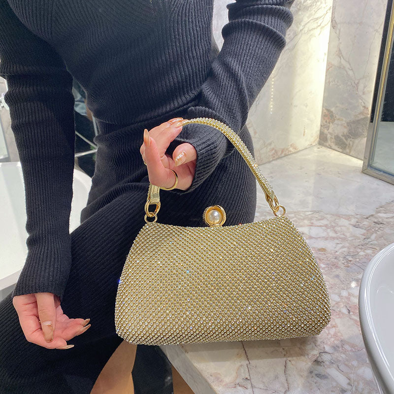 Silver Symphony Pearl Clutch – FIORENE