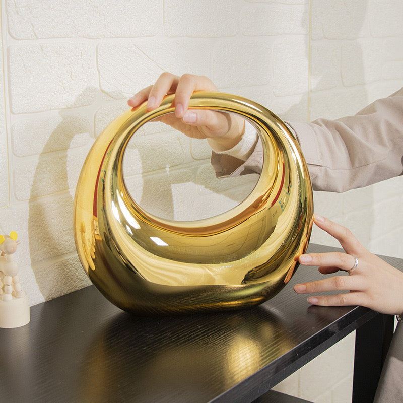 Golden Aura Sculptural Handbag – FIORENE