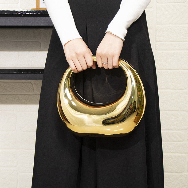Golden Aura Sculptural Handbag – FIORENE