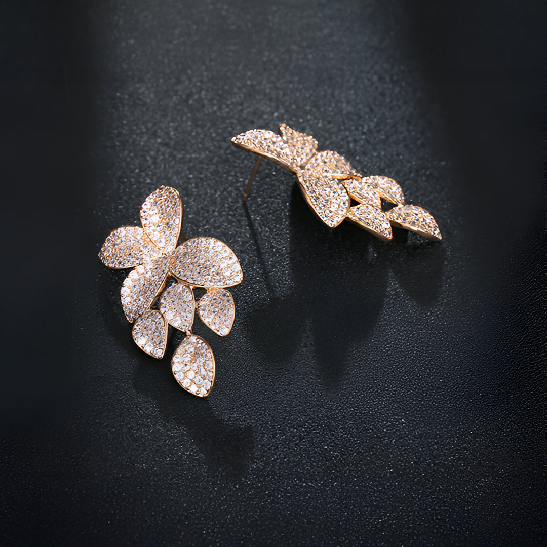Elara Leaf Earrings – FIORENE
