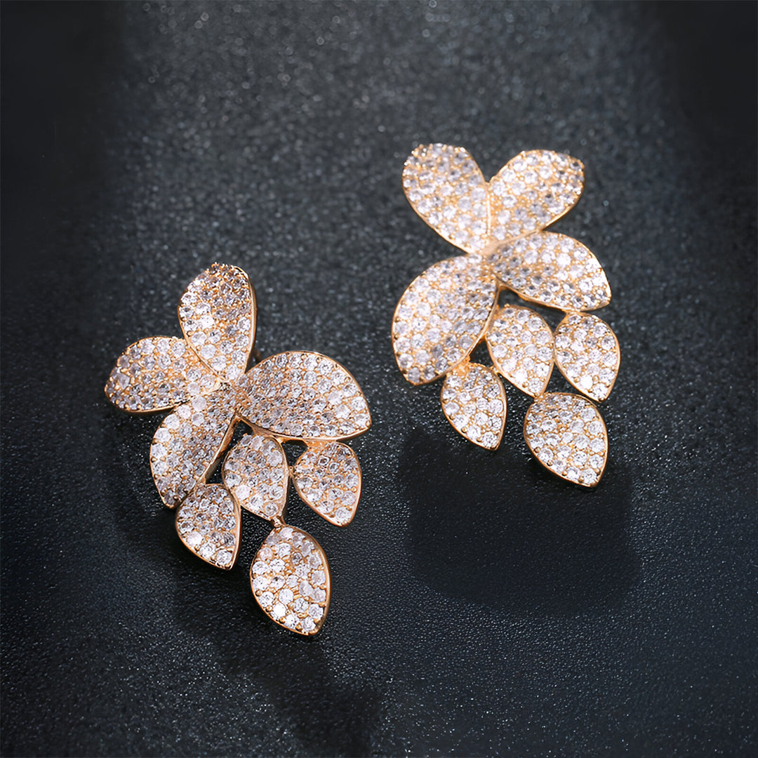 Elara Leaf Earrings – FIORENE