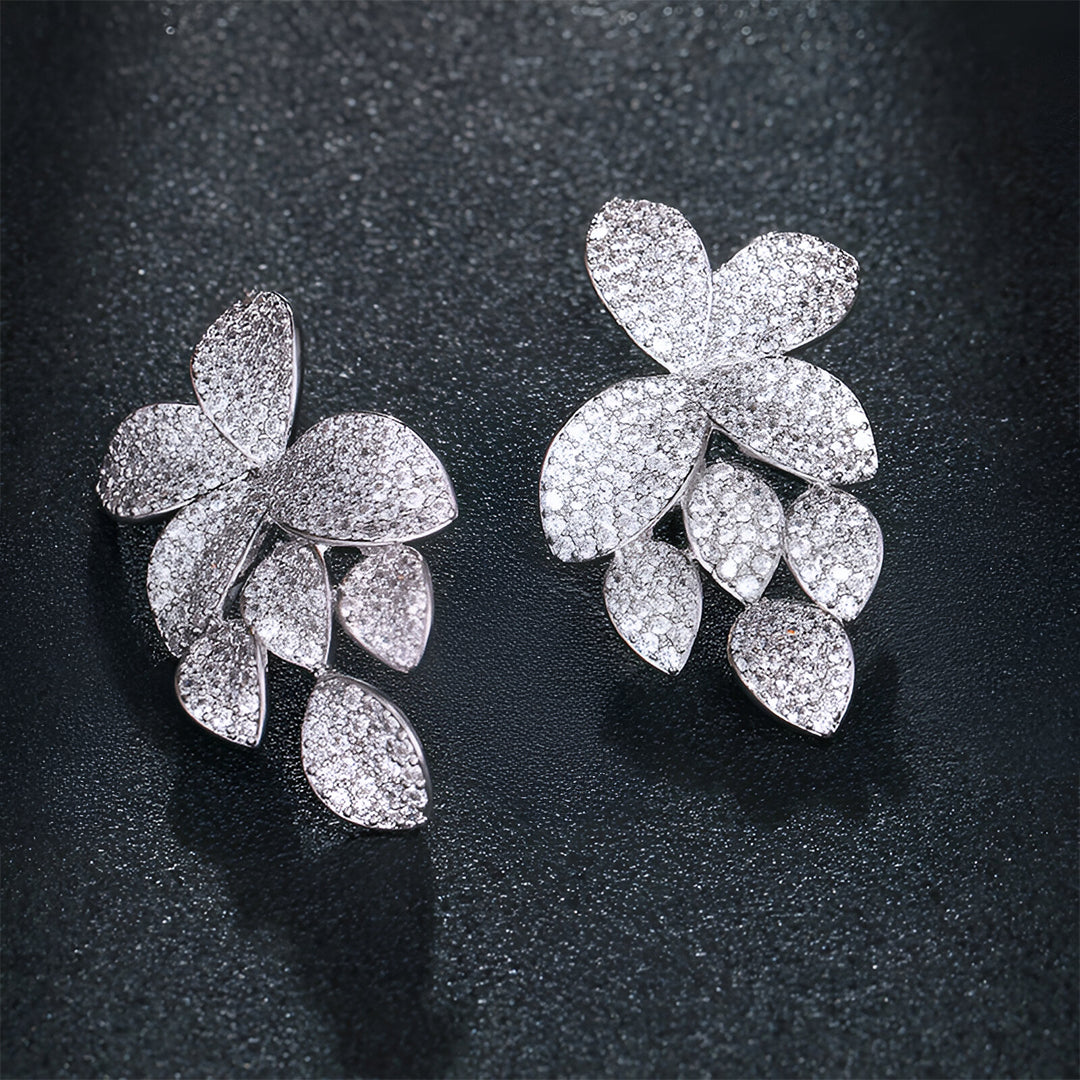 Elara Leaf Earrings – FIORENE