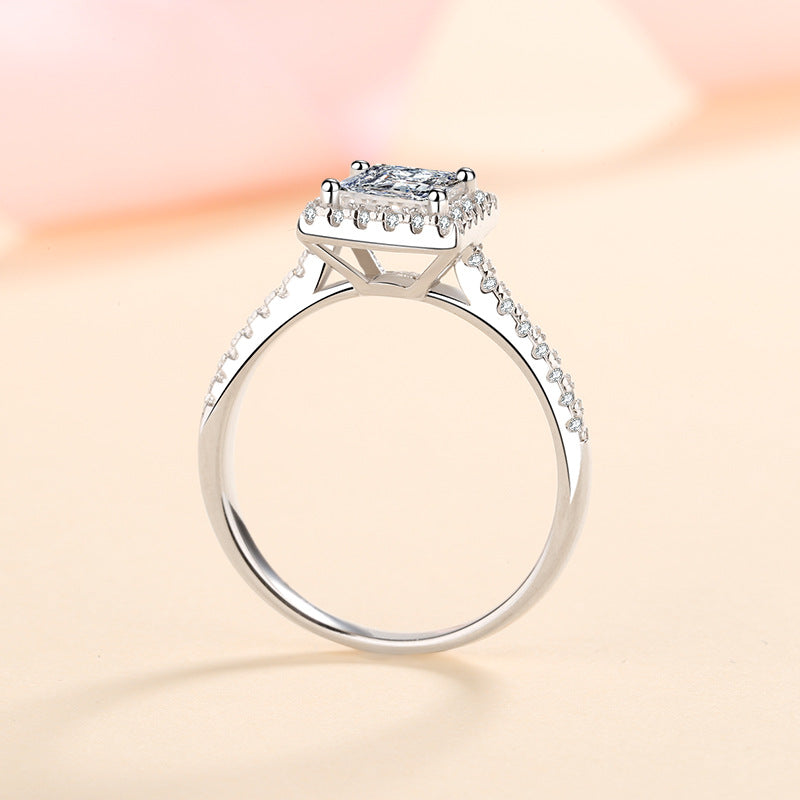 Celeste Radiance Diamond Ring – FIORENE