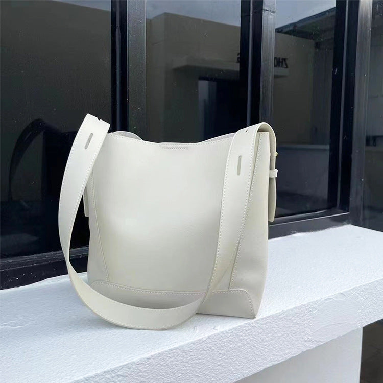 Ebony Curve Tote Bag – FIORENE
