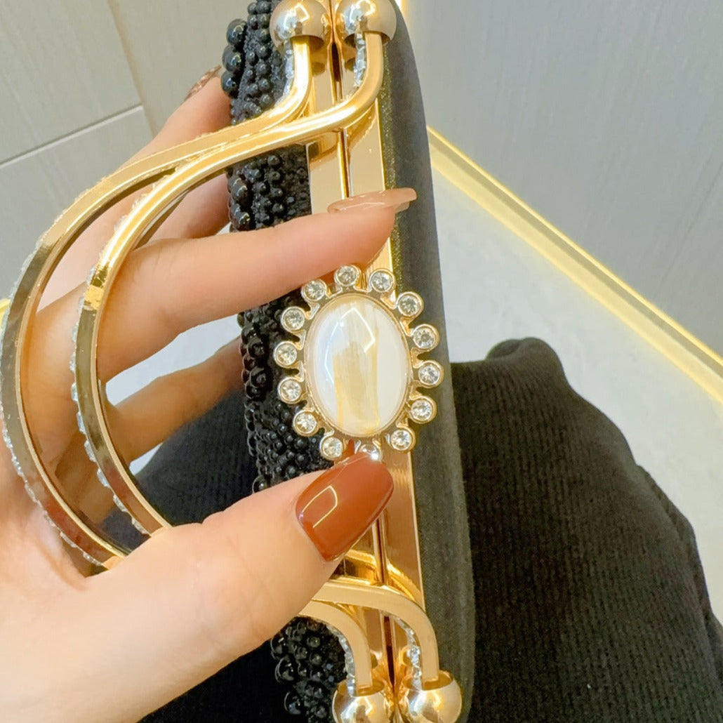 Opaline Blossom Clutch – FIORENE