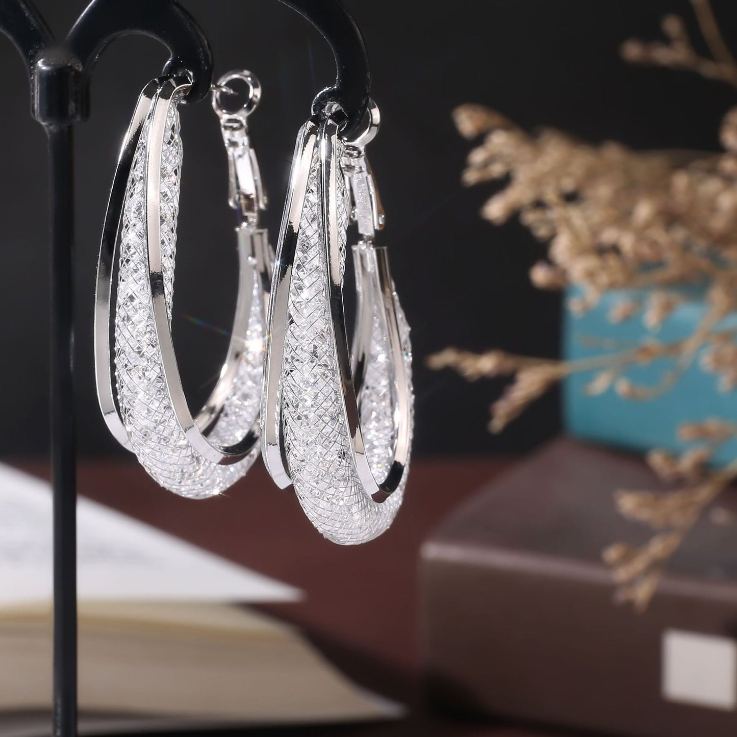 Golden Radiance Hoop Earrings - FIORENE