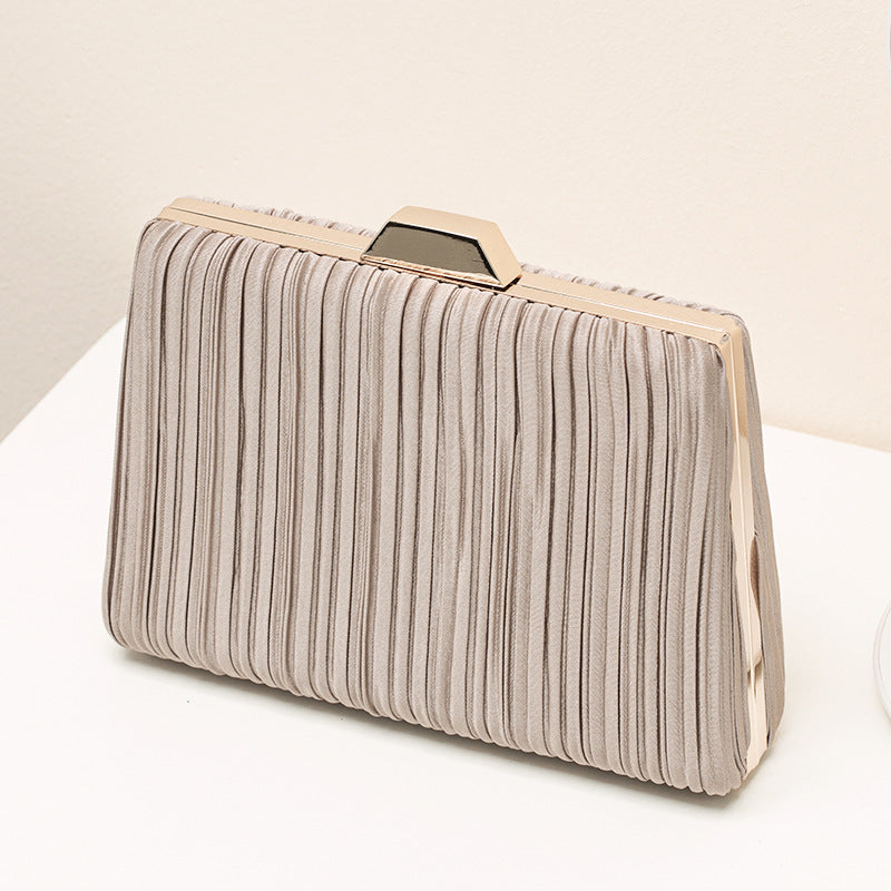 Pleated Serenity Halo Clutch – FIORENE