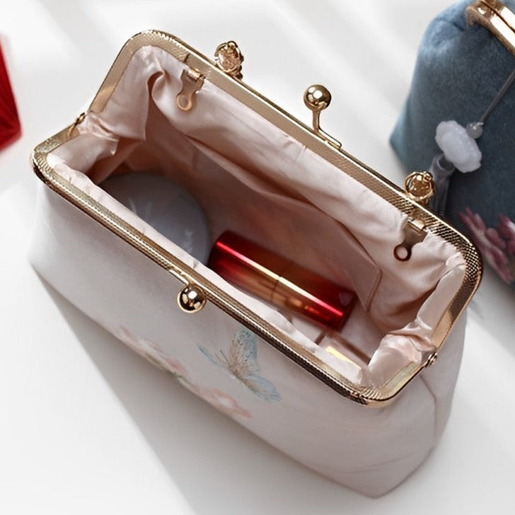 Embroidered Blossom Frame Clutch – FIORENE