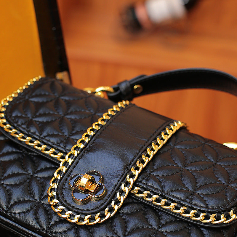 Quilted Radiance Shoulder Bag – FIORENE