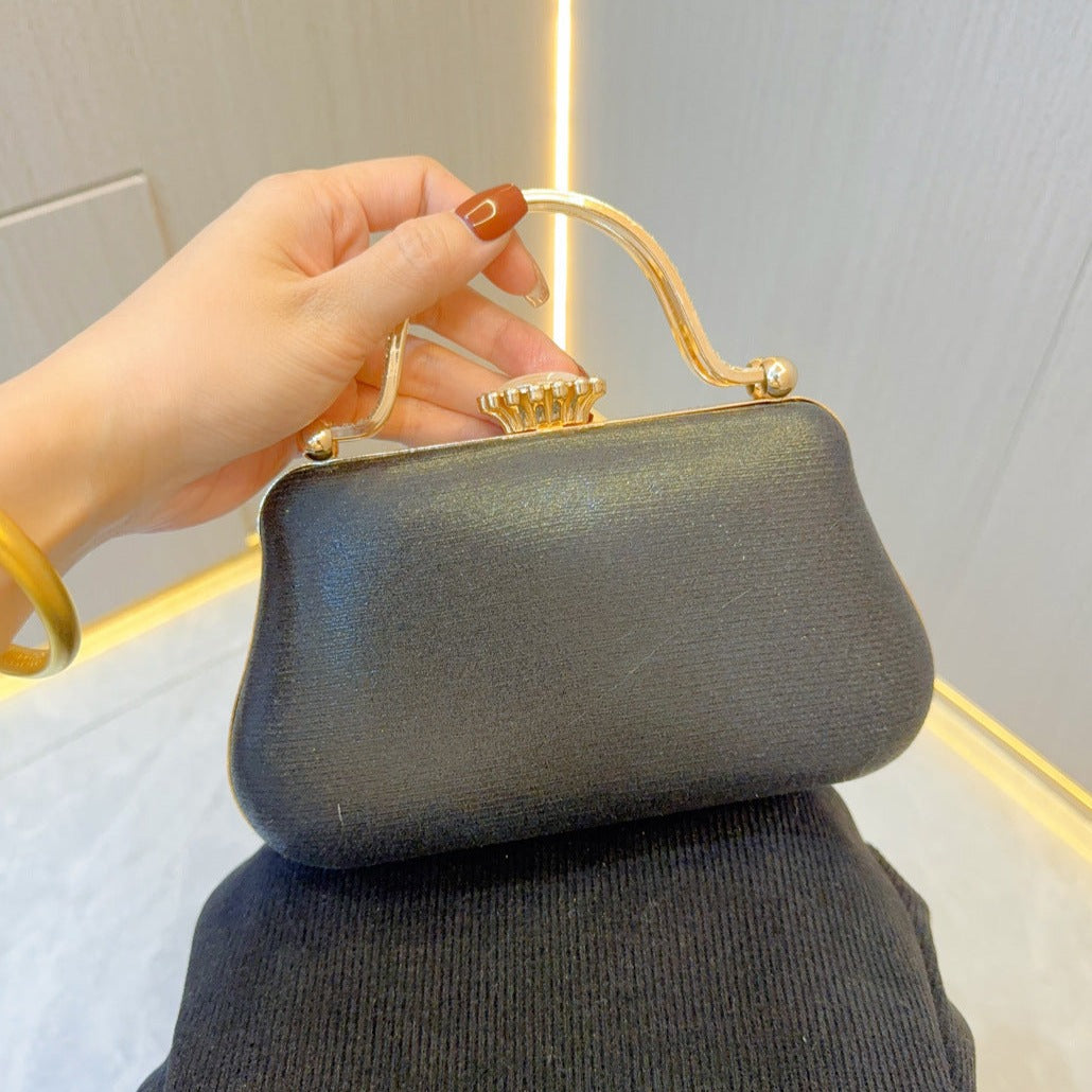 Opaline Blossom Clutch – FIORENE
