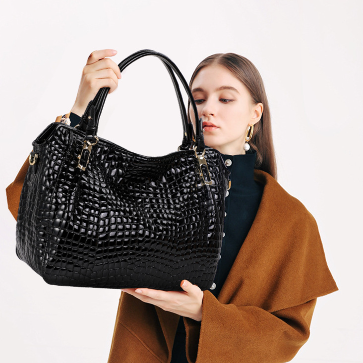 Midnight Croc Radiance Shoulder Bag – FIORENE