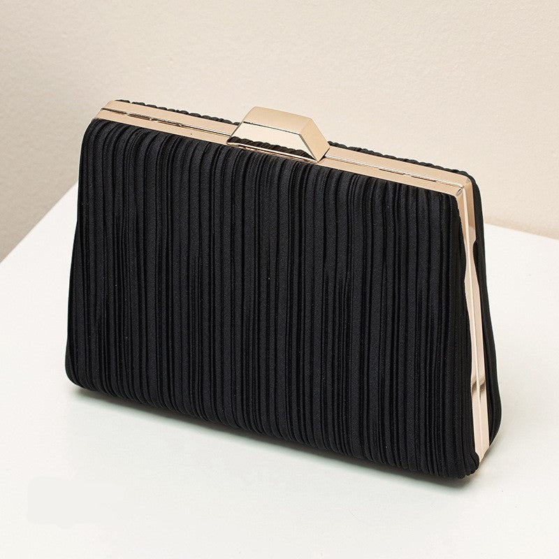 Pleated Serenity Halo Clutch – FIORENE