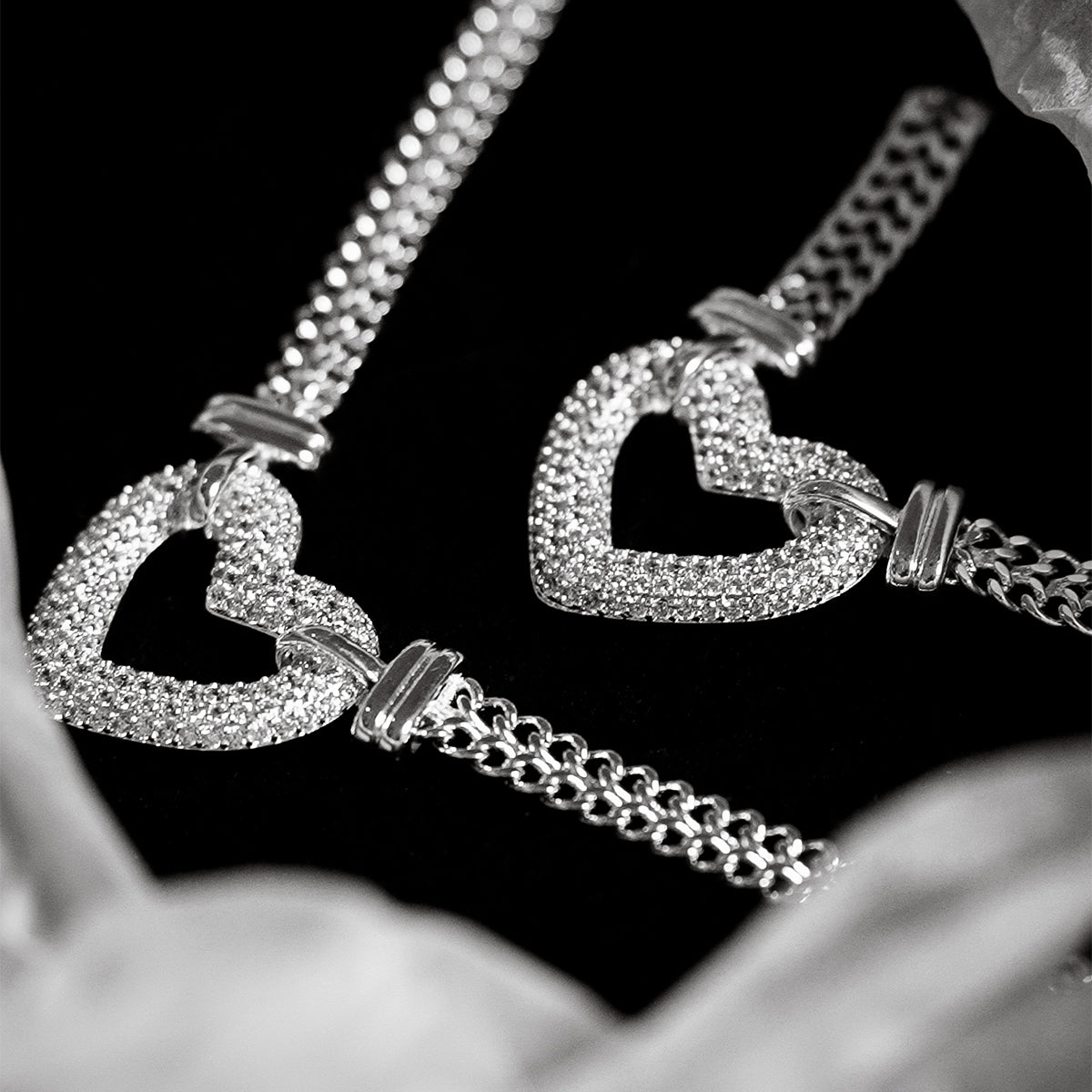 Bianca Frosted Heart Mesh Set – FIORENE