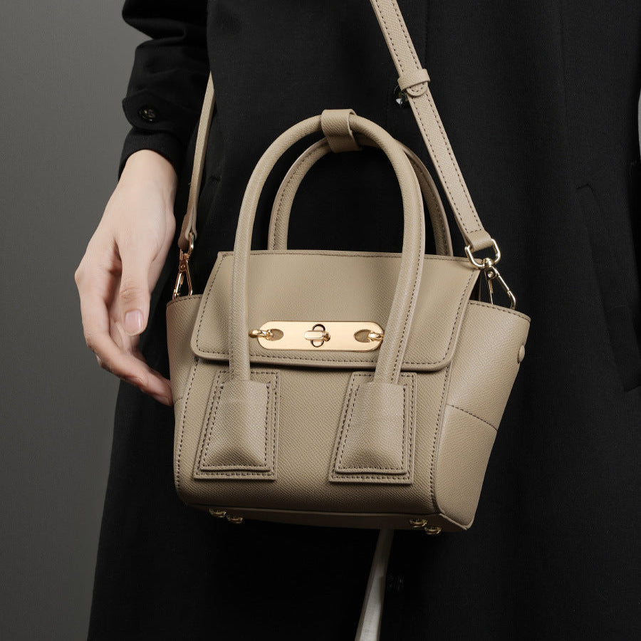 Almond Gold Shoulder Bag – FIORENE
