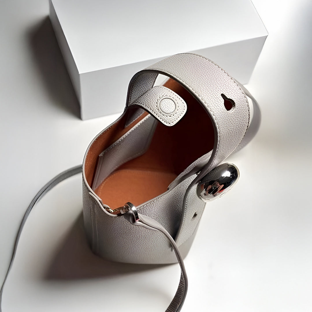 Minimalist Luxe Crossbody Bag - FIORENE