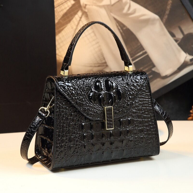 Emerald Croc Handbag – FIORENE