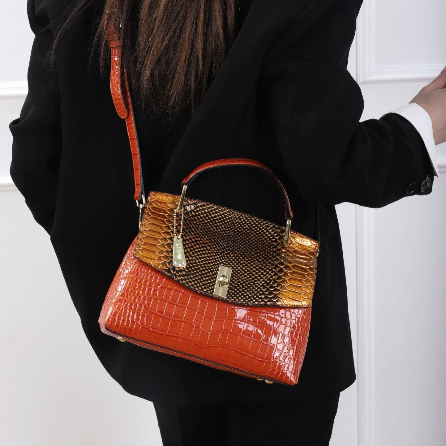 Amber Sunset Python Shoulder Bag – FIORENE
