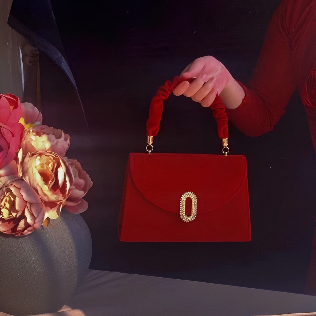 Crimson Velvet Romance Handbag – FIORENE