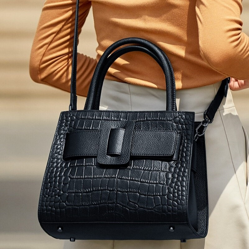 Arctic Croc Buckle Tote Bag – FIORENE