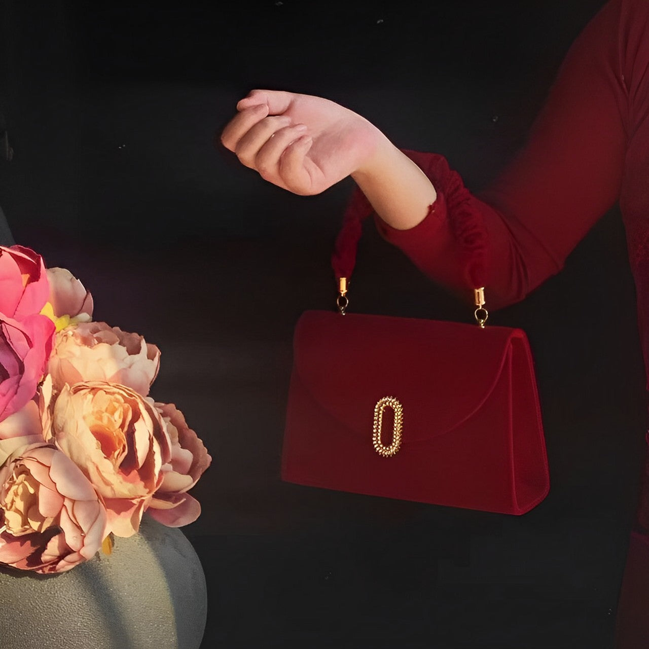Crimson Velvet Romance Handbag – FIORENE
