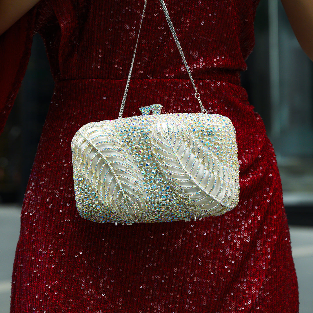 Celestial Plume Clutch – FIORENE