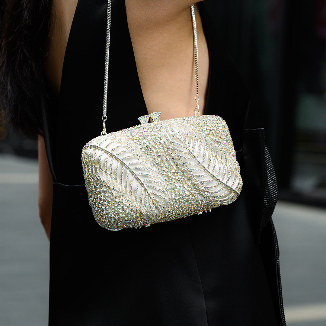 Celestial Plume Clutch – FIORENE