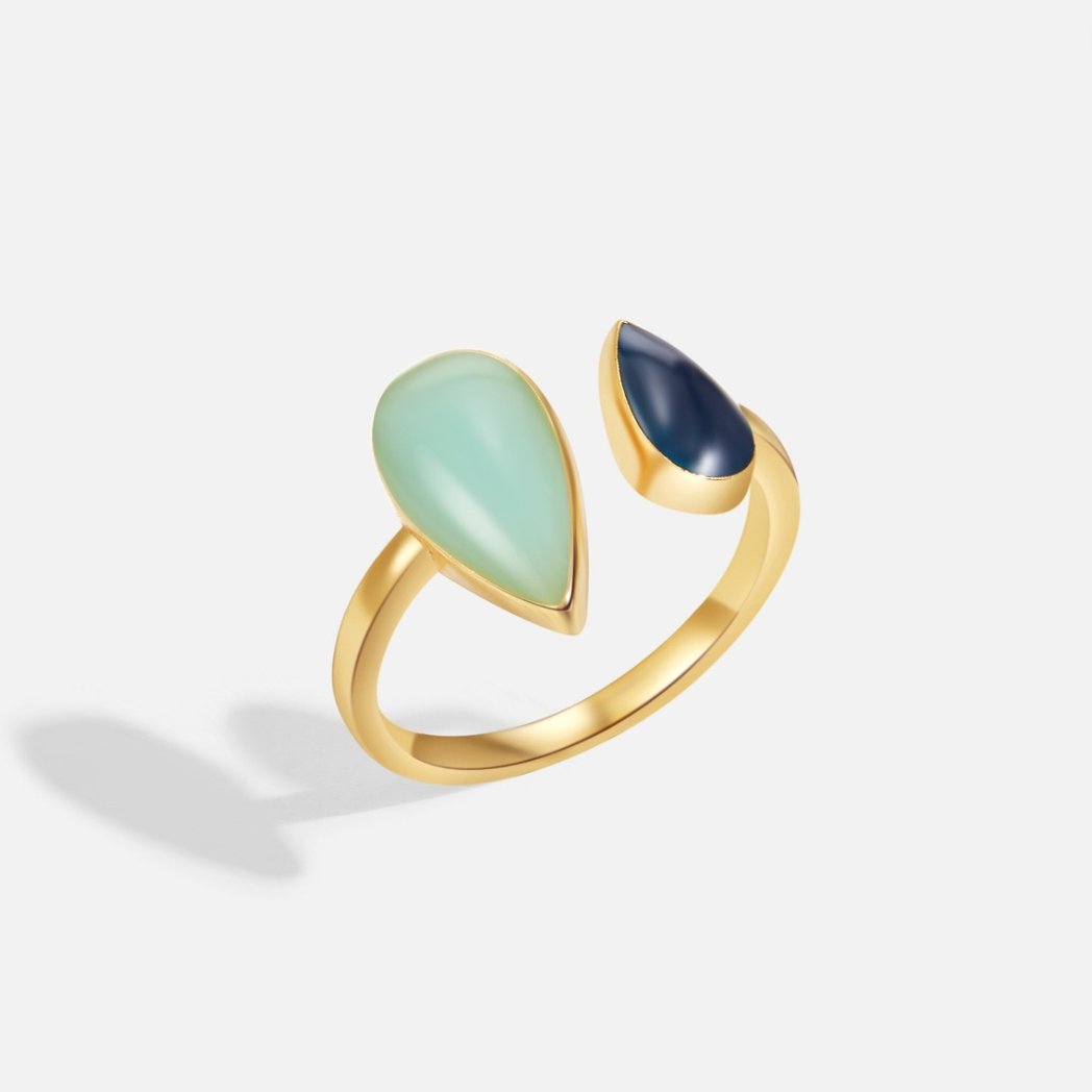 Onyx & Seafoam Teardrop Ring – FIORENE