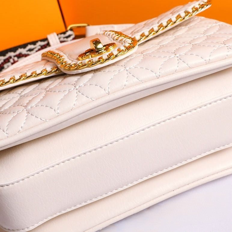 Quilted Radiance Shoulder Bag – FIORENE