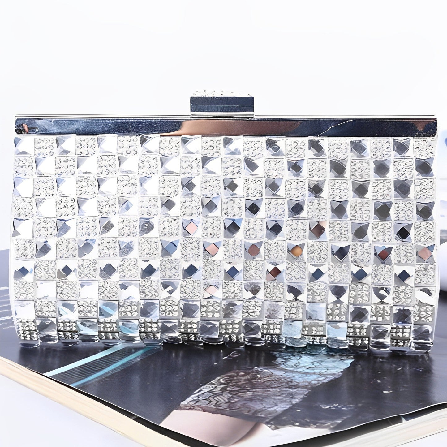 Silver Mosaic Radiance Clutch – FIORENE