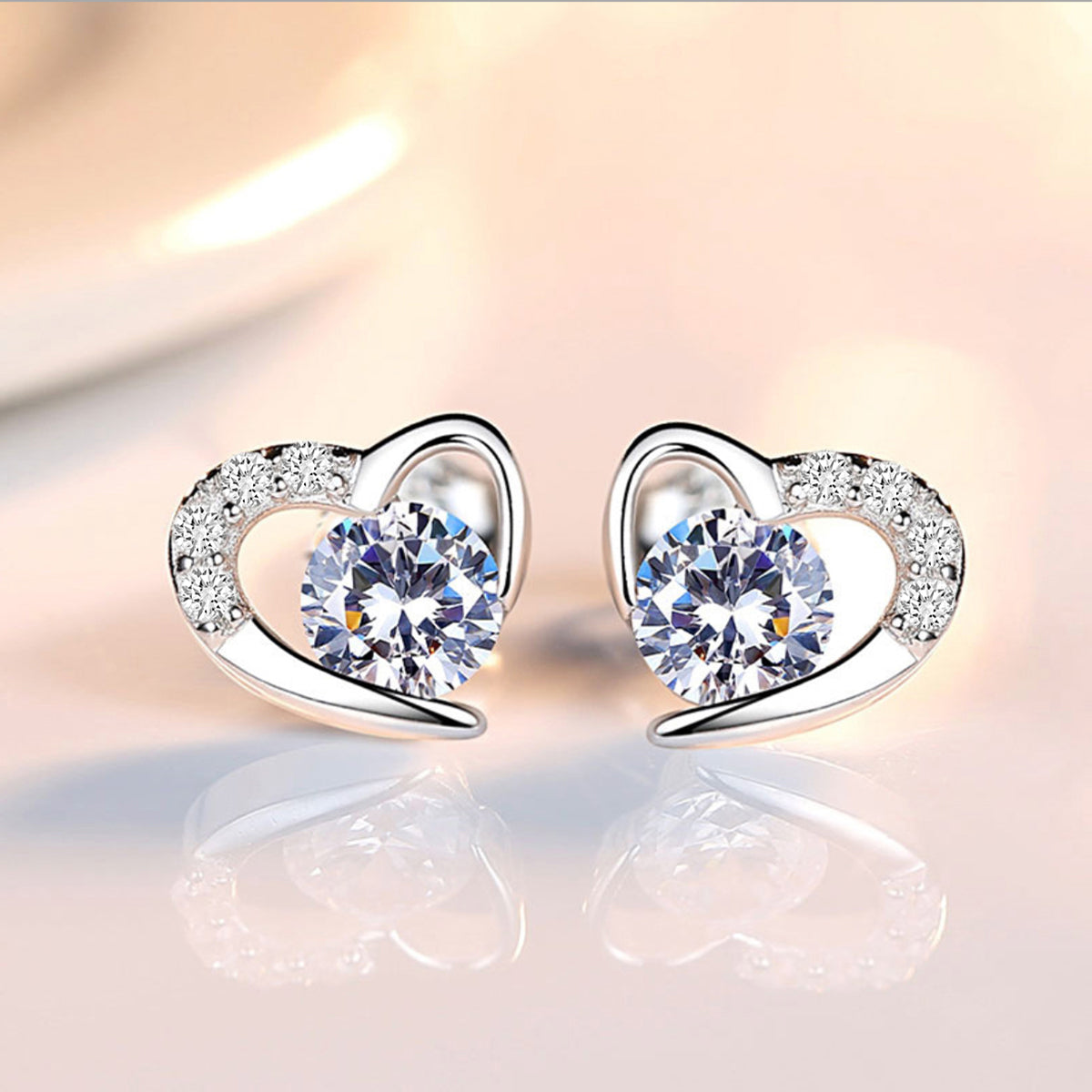 Eterna Embrace Love Stud Earrings - FIORENE